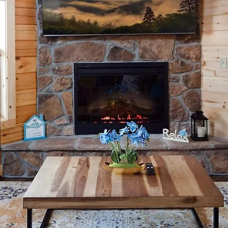 New! Indoor Pool/Ps 5/Hot Tub/Parkway Villa Pigeon Forge Exterior photo