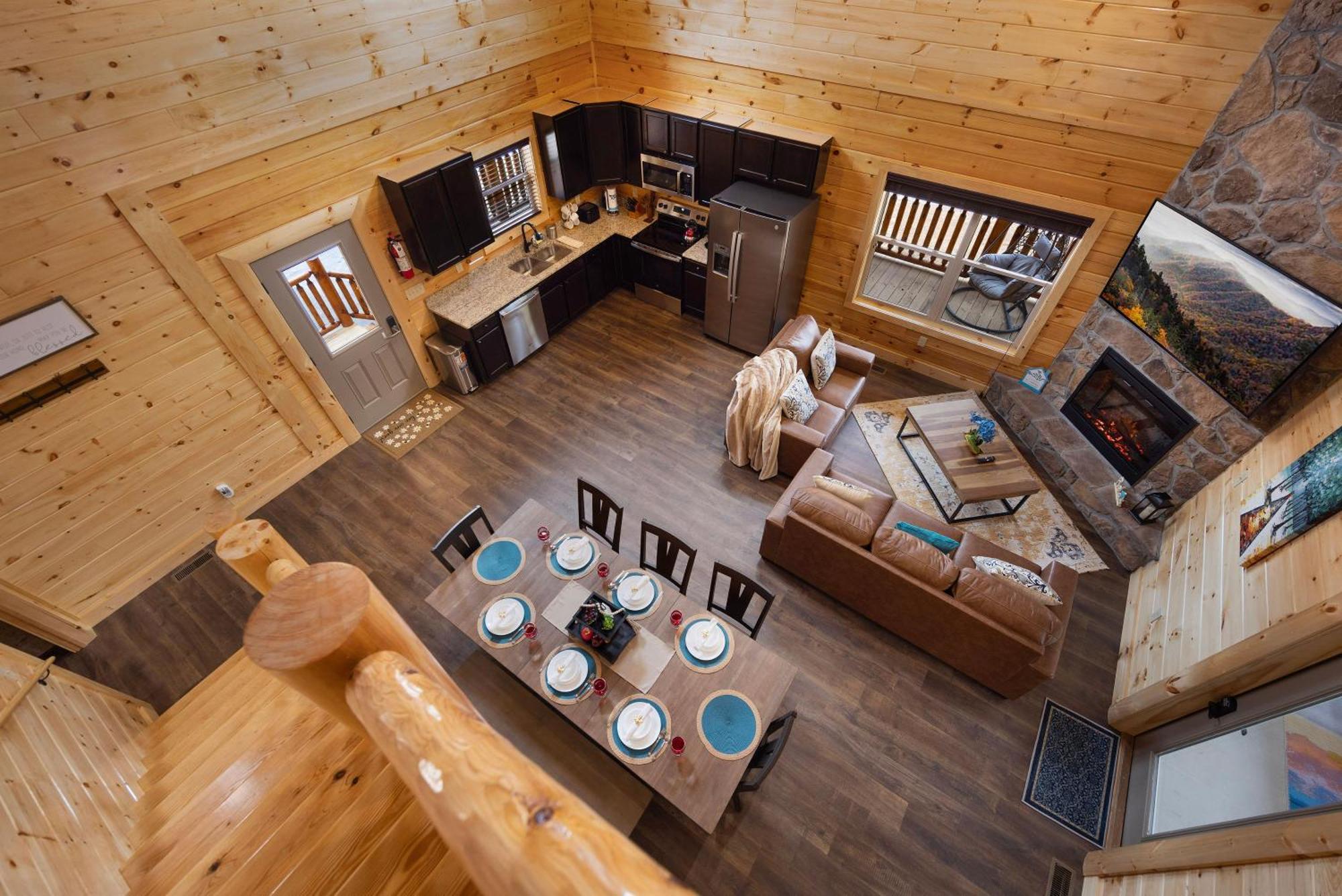 New! Indoor Pool/ps 5/hot Tub/parkway Villa Pigeon Forge